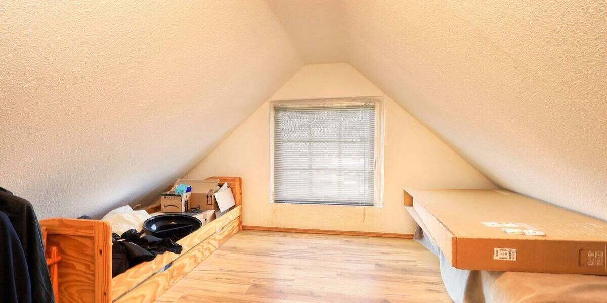 Mehrfamilienhaus, Wohnhaus Westerstede Howiek - 8 Zimmer, 187 m&sup2;, 335.000&euro; | Angebot:26345997