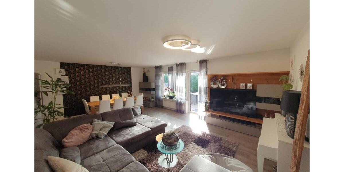 Einfamilienhaus Hude (Oldenburg) - 7 Zimmer, 243 m&sup2;, 559.000&euro; | Angebot:26944689