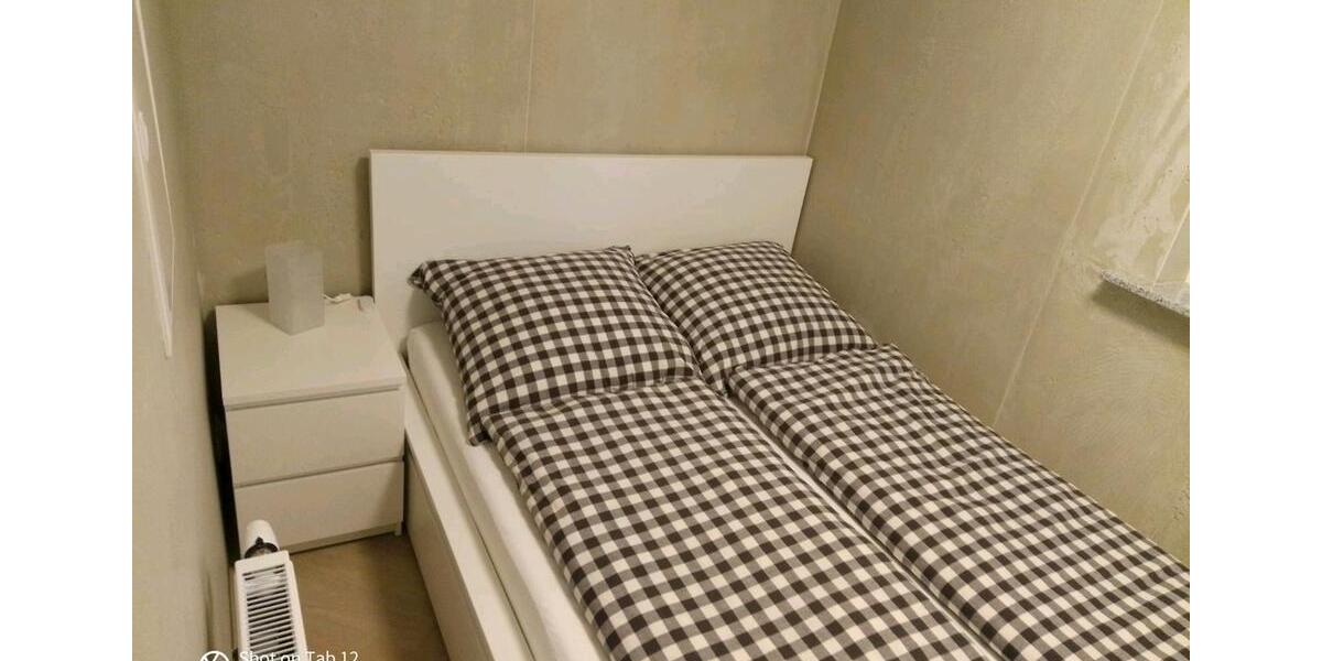 Etagenwohnung Hatten - 1 Zimmer, 30 m&sup2;, 65&euro; | Angebot:26020551