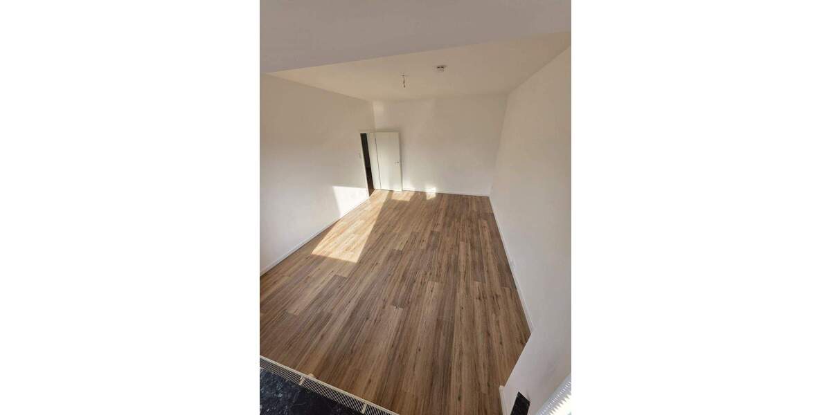 Etagenwohnung Ganderkesee - 3 Zimmer, 100 m&sup2;, 780&euro; | Angebot:25815240