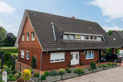 Platz für zwei Familien! 303 m² Wfl. 2 Wohneinheiten, großes Grundstück - seltenes Angebot in Garrel 1 zimmer