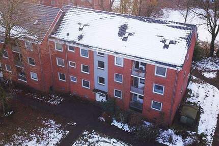 geräumige Eigentumswohnung im 1. Obergeschoss, mit Balkon und Loggia 4 zimmer