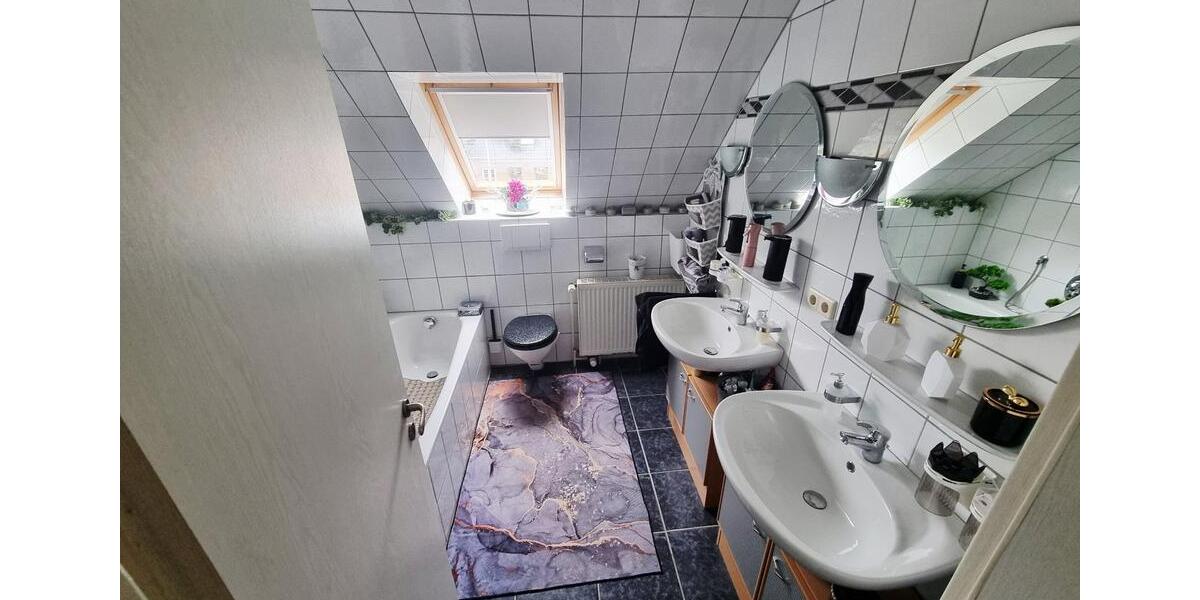 Doppelhaushälfte Bad Zwischenahn - 4 Zimmer, 111 m&sup2;, 399.000&euro; | Angebot:27183563