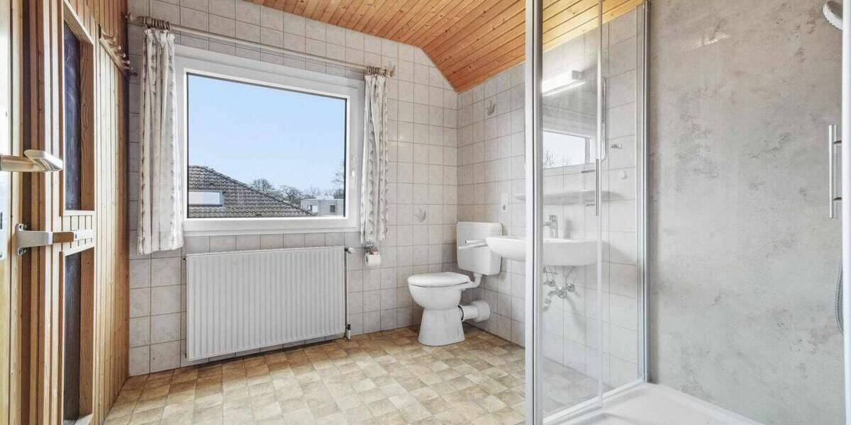 Mehrfamilienhaus, Wohnhaus Wiefelstede / Ofenerfeld Ofenerfeld - 7 Zimmer, 182 m&sup2;, 399.000&euro; | Angebot:26157448