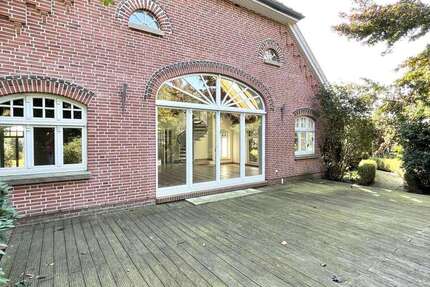 Haus Friesoythe - 5 Zimmer, 205 m&sup2;, 1.050.000&euro; | Angebot:25547619