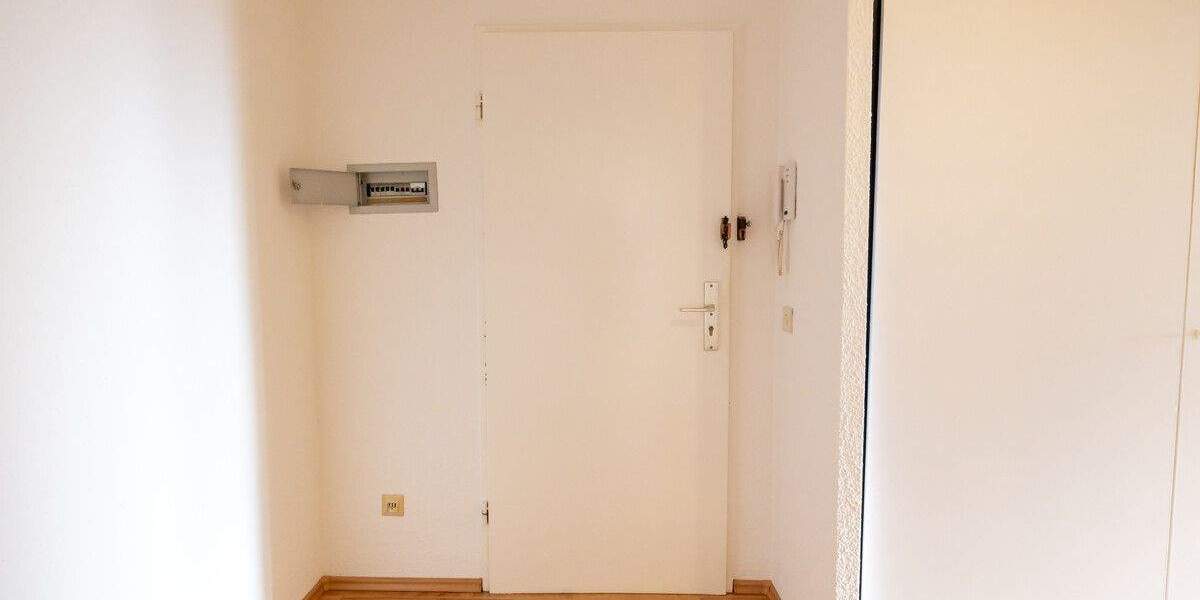 Etagenwohnung Delmenhorst Deichhorst - 2 Zimmer, 74 m&sup2;, 84.000&euro; | Angebot:25228449