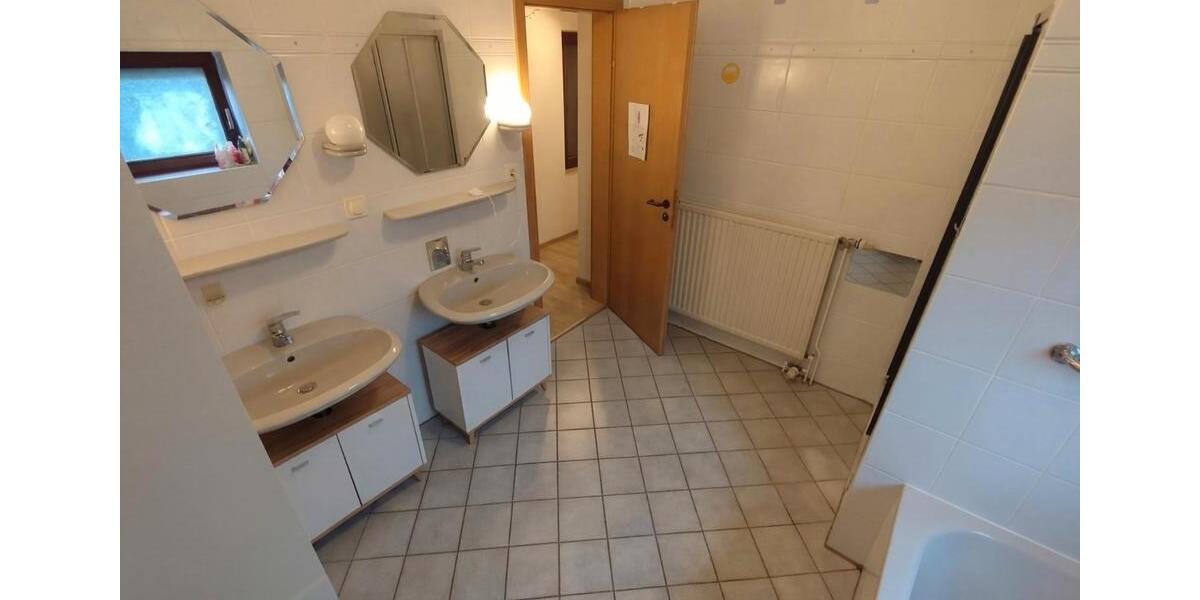 4-Zimmer-Erdgeschosswohnung mit Garten in Bürgerfelde 4 zimmer