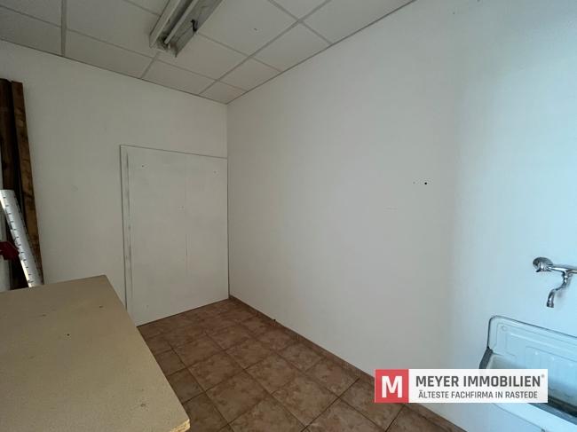 Büro- Praxisfläche in 1A Werbelage von Ofen (Obj.-Nr.: 6549) zimmer
