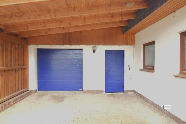 EFH für eine 4 köpfige Familie + Garage + Wintergarten + ausbaubares DG + Garten 3 zimmer
