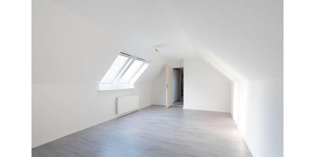 Dachgeschoßwohnung Westerstede - 2 Zimmer, 48 m&sup2;, 450&euro; | Angebot:26057188