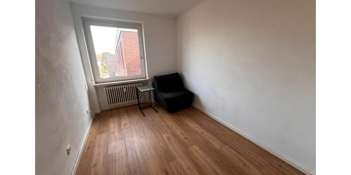 Etagenwohnung Oldenburg Bloherfelde - 1 Zimmer, 10 m&sup2;, 200&euro; | Angebot:25988548