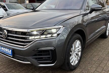 VW Touareg 156.200 km 30.999 &euro; Oldenburg 26129