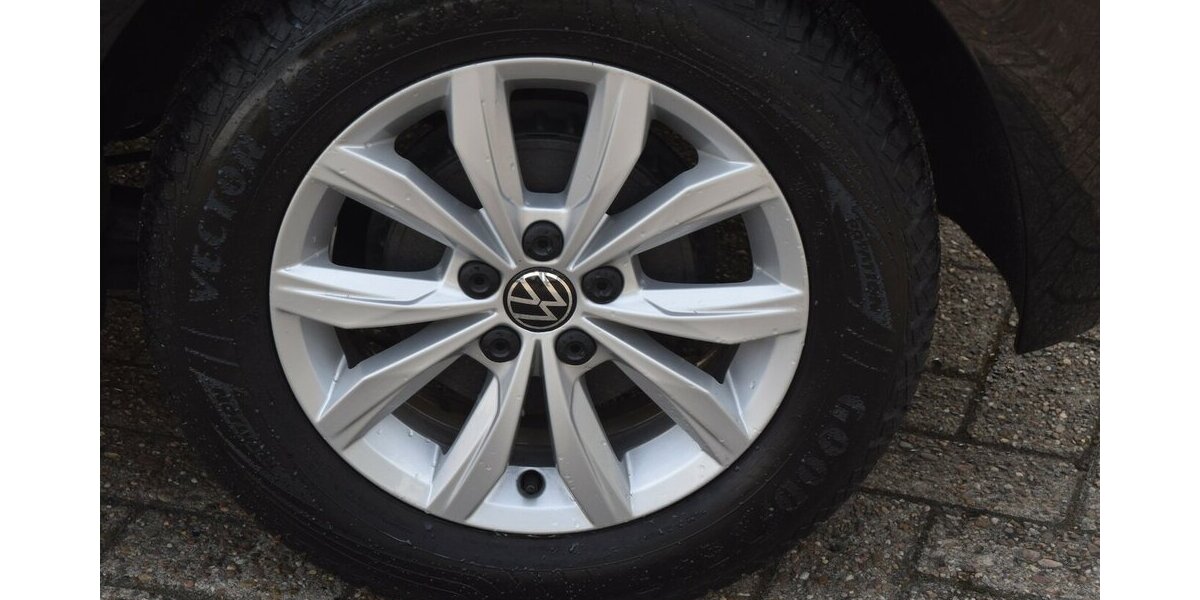 VW Polo Highline TSI Navi*Climatr.*ACC*Allseason 41.085 km 15.980 € Rastede 26160