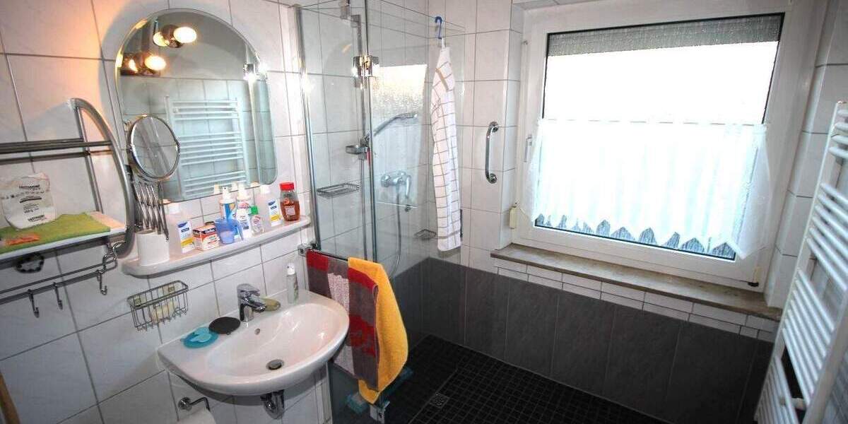 Einfamilienhaus Hatten Hatterwüsting I - 6 Zimmer, 145 m&sup2;, 279.000&euro; | Angebot:24451683