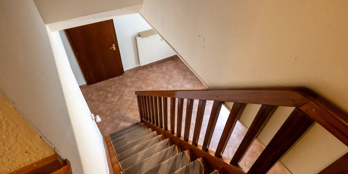 Etagenwohnung Ganderkesee Neuenlande - 6 Zimmer, 145 m&sup2;, 149.000&euro; | Angebot:25846192