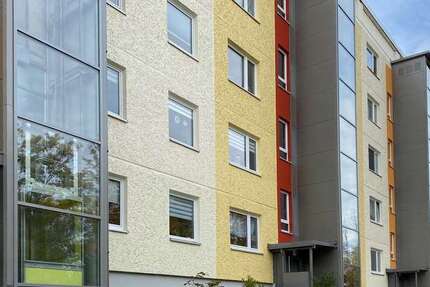 Wohnung zum Mieten in Gera 854,42 € 122.06 m²