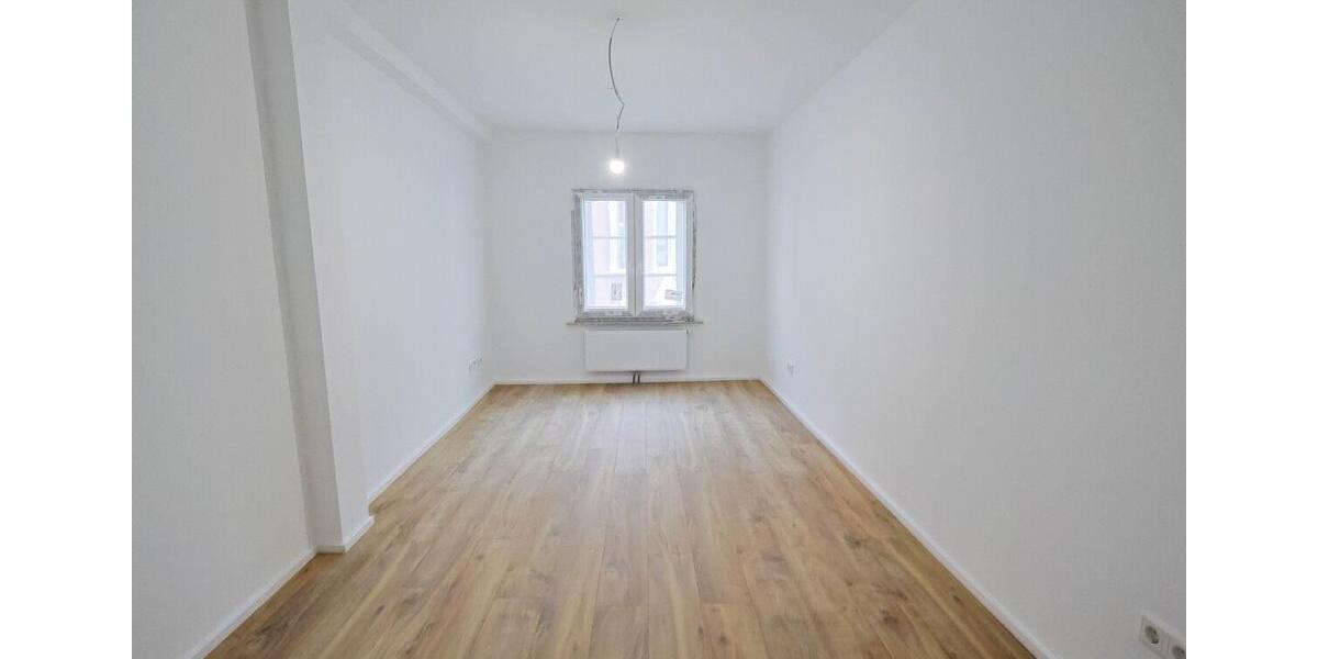 Dachgeschoßwohnung Oldenburg Dobbenviertel - 5 Zimmer, 137 m&sup2;, 1.438&euro; | Angebot:25872609