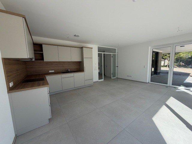 Erdgeschoßwohnung Bad Zwischenahn - 3 Zimmer, 92 m&sup2;, 1.330&euro; | Angebot:26330517