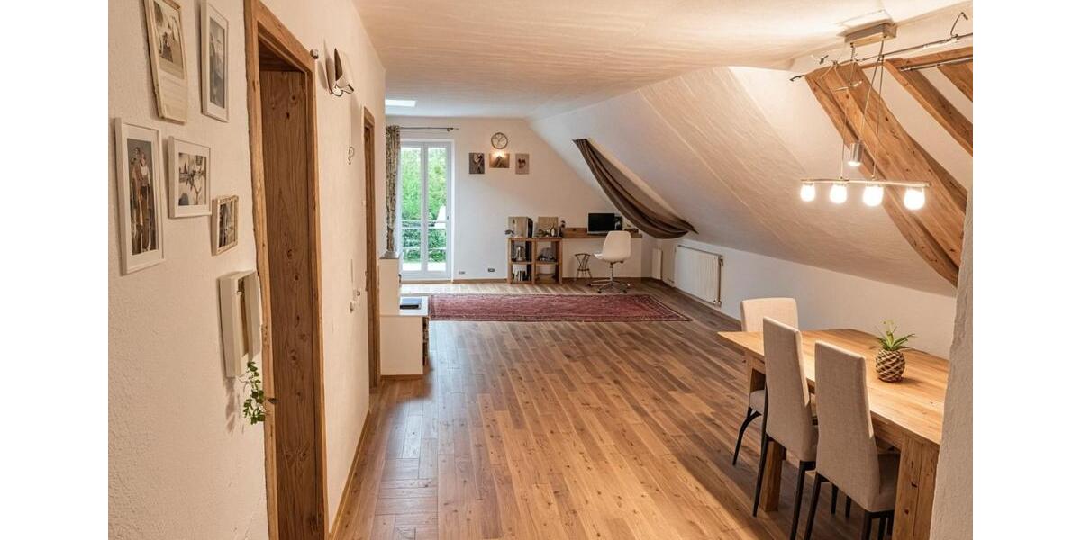 Dachgeschoßwohnung Schwanewede - 4 Zimmer, 135 m&sup2;, 151.000&euro; | Angebot:25124161
