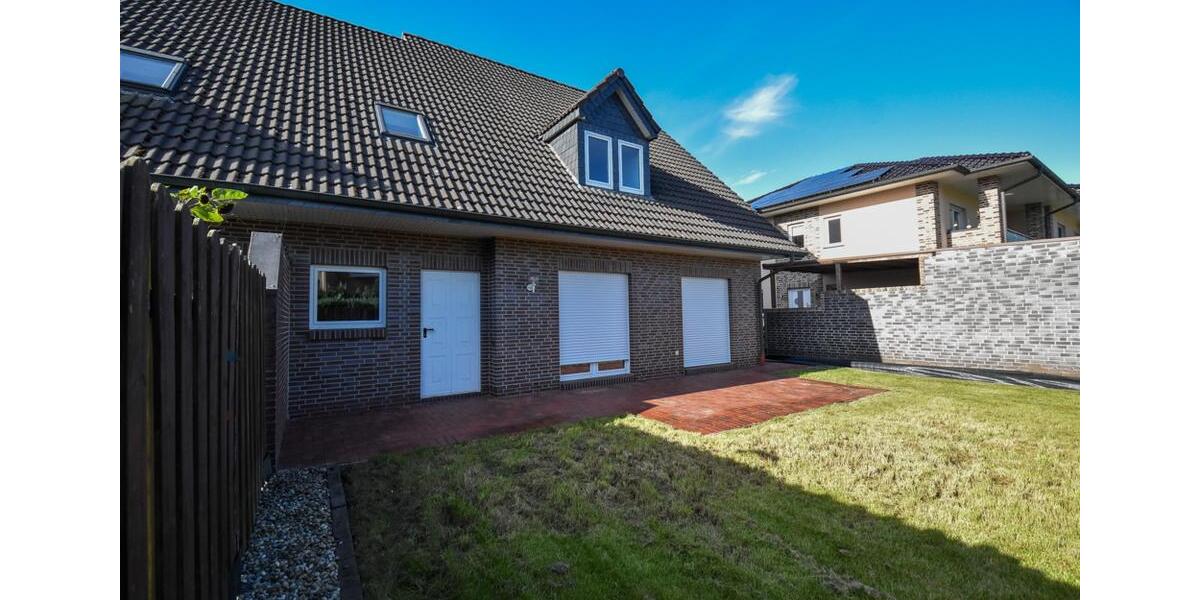 Großzügige Doppelhaushälfte mit Einbauküche und Garage in ruhiger Lage in der Stadt Friesoythe 6 zimmer