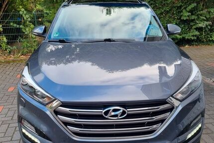 Hyundai TUCSON 130.000 km 13.400 &euro; Oldenburg 26127