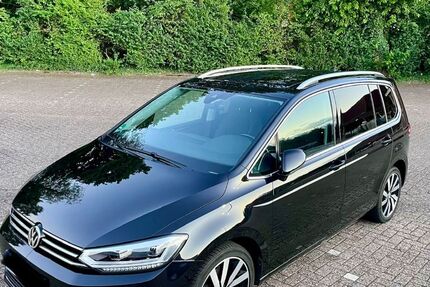 VW Touran 102.000 km 17.490 &euro; Oldenburg 26127
