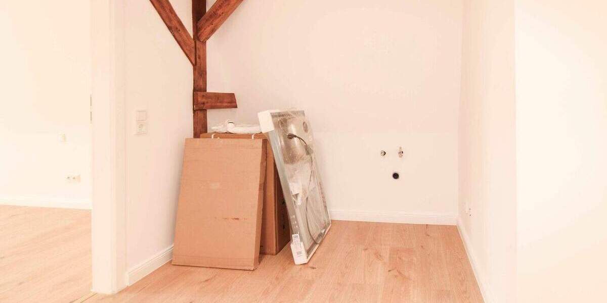 Sanierte Maisonette Wohnung in Fußgängerzone verschieden Nutzbar (z. B. auch als Büro oder Praxis) 4 zimmer