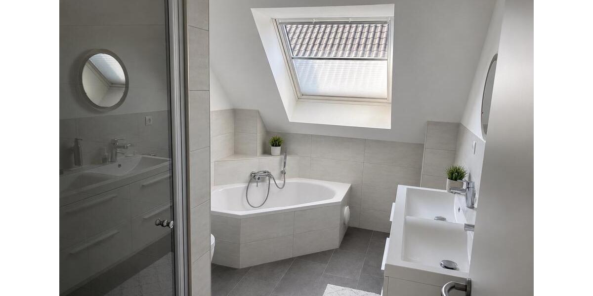Dachgeschoßwohnung Oldenburg Alexandersfeld - 3 Zimmer, 94 m&sup2;, 399.000&euro; | Angebot:26715457