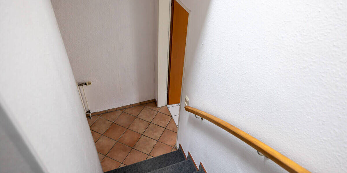 Reihenmittelhaus Delmenhorst Mitte - 5 Zimmer, 108 m&sup2;, 269.000&euro; | Angebot:25737688