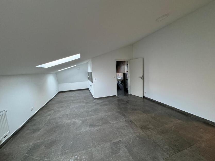 Dachgeschoßwohnung in Osternburg ab sofort
