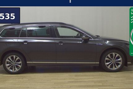 VW Passat 157.958 km 15.680 € Bremen / Arsten 28279