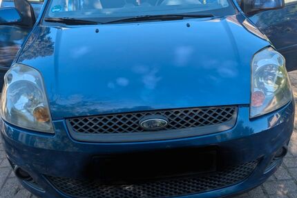 Ford Fiesta 211.843 km 1.850 &euro; Delmenhorst 27751