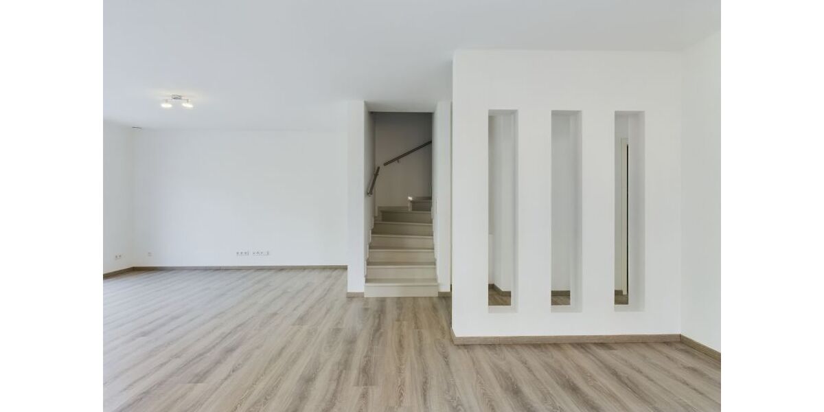 Provisionsfrei* Modernes, energieeffizientes Wohnen in ruhiger Lage von Metjendorf - Doppelhaushälfte Wiefelstede Ofenerfeld | Angebot:27082179