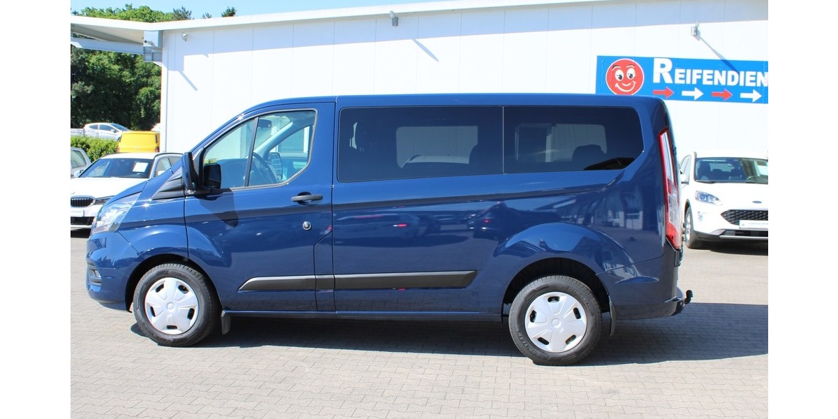 Ford Transit Custom MILDHYBR. 9SITZE AHK/KAMERA/PDC 29.260 km 26.490 &euro; Hatten 26209