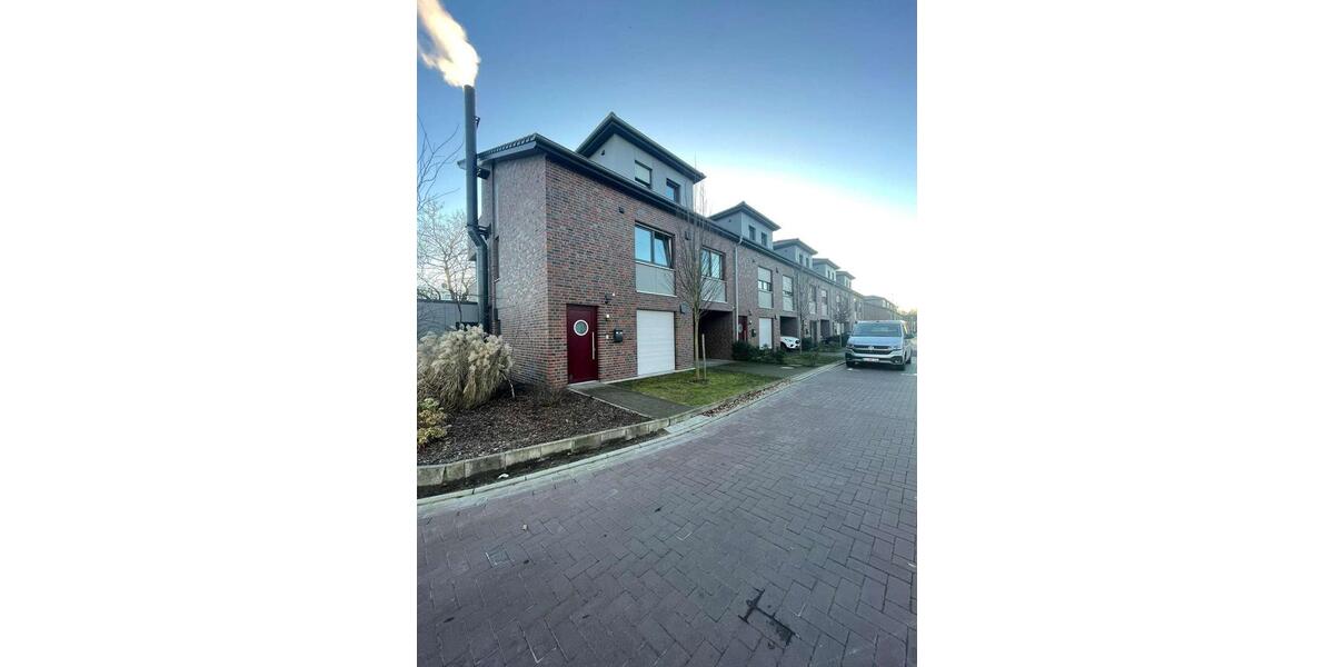 Borkumer Ring: Exklusive 5-ZKB Masionette-Wohnung in Oldenburg 5 zimmer