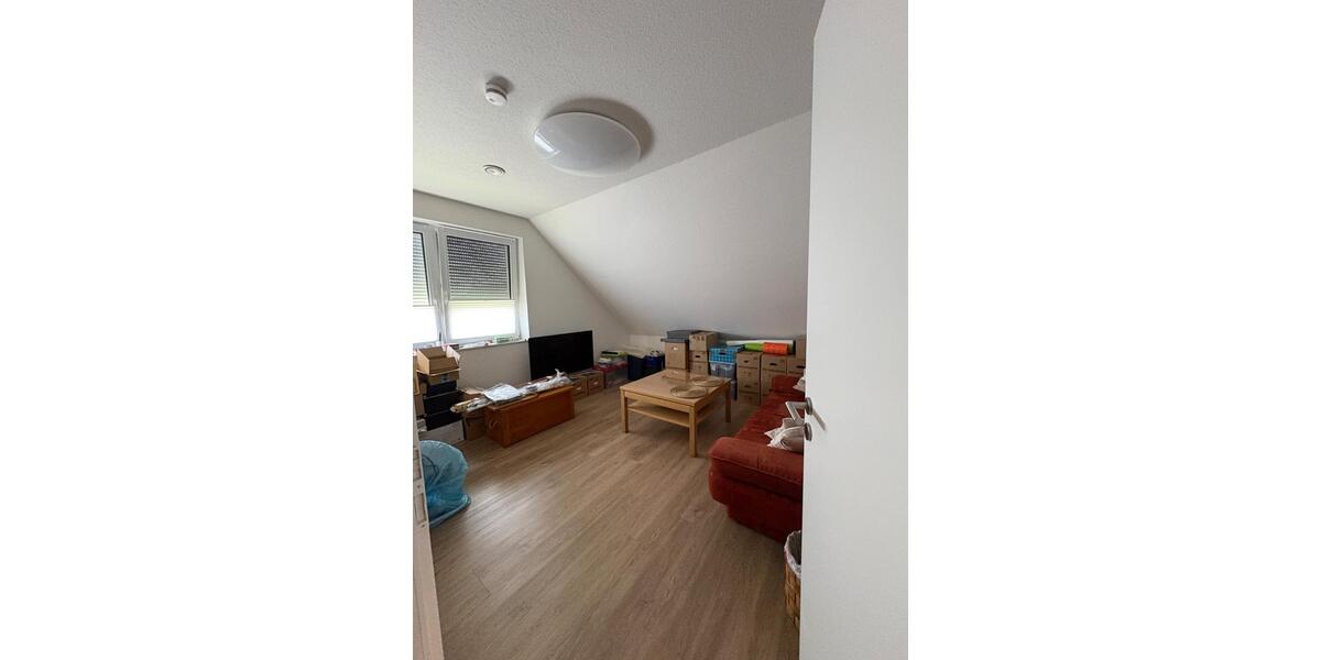Doppelhaushälfte Rastede - 5 Zimmer, 120 m&sup2;, 1.700&euro; | Angebot:26065580
