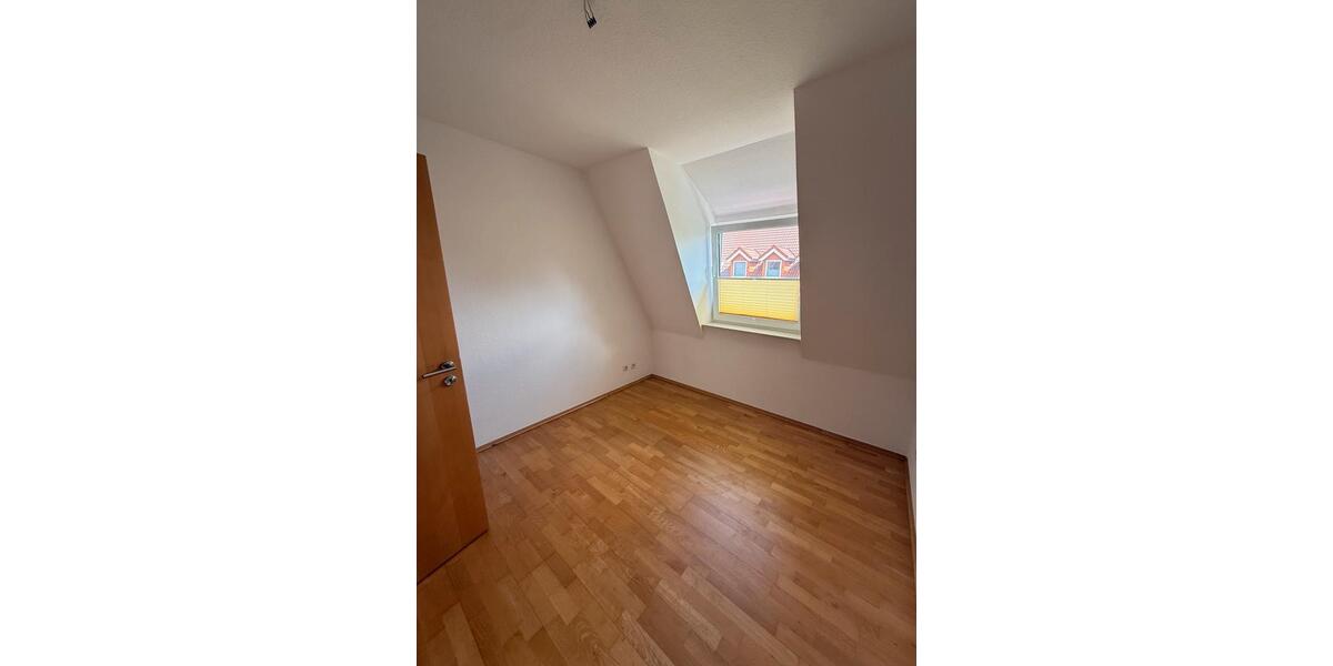 Dachgeschoßwohnung Westerstede - 3 Zimmer, 74 m&sup2;, 209.000&euro; | Angebot:27070732