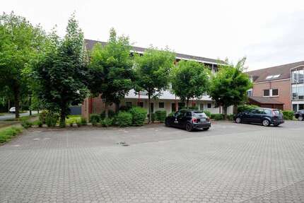 Wohnung zum Mieten in Oldenburg 359 € 32.07 m²