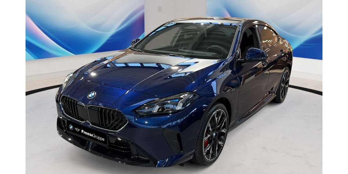 BMW 223 1.500 km 51.990 &euro; Oldenburg 26125