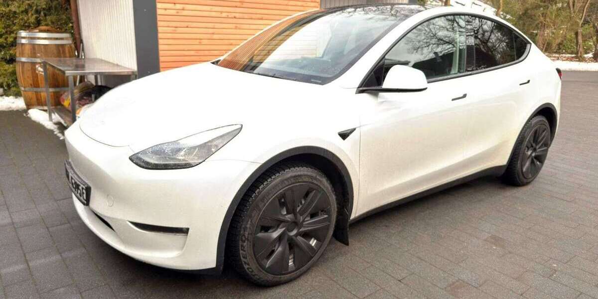 Tesla Model Y 54.000 km 34.999 &euro; Oldenburg 26129